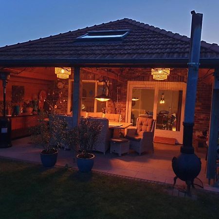 B&B Achterom Торн Екстер'єр фото
